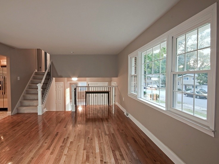 Hardwood Floors and Paint Colors