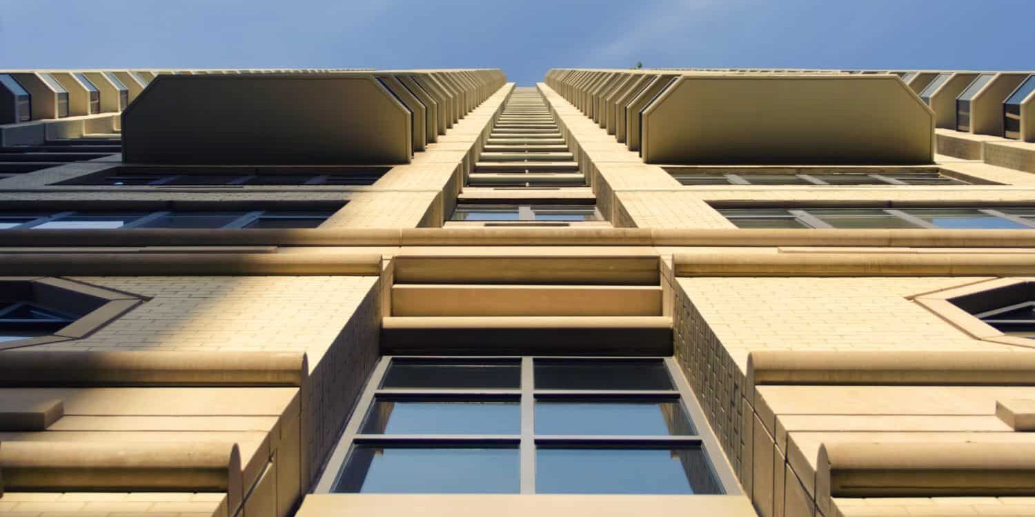 commercial painting exterior building